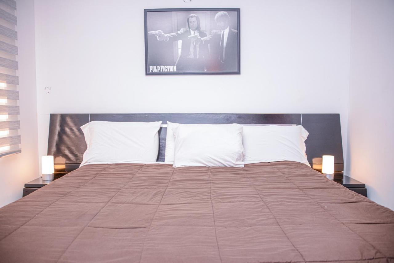 Poblado Brownstone Apartment Medellin Bagian luar foto