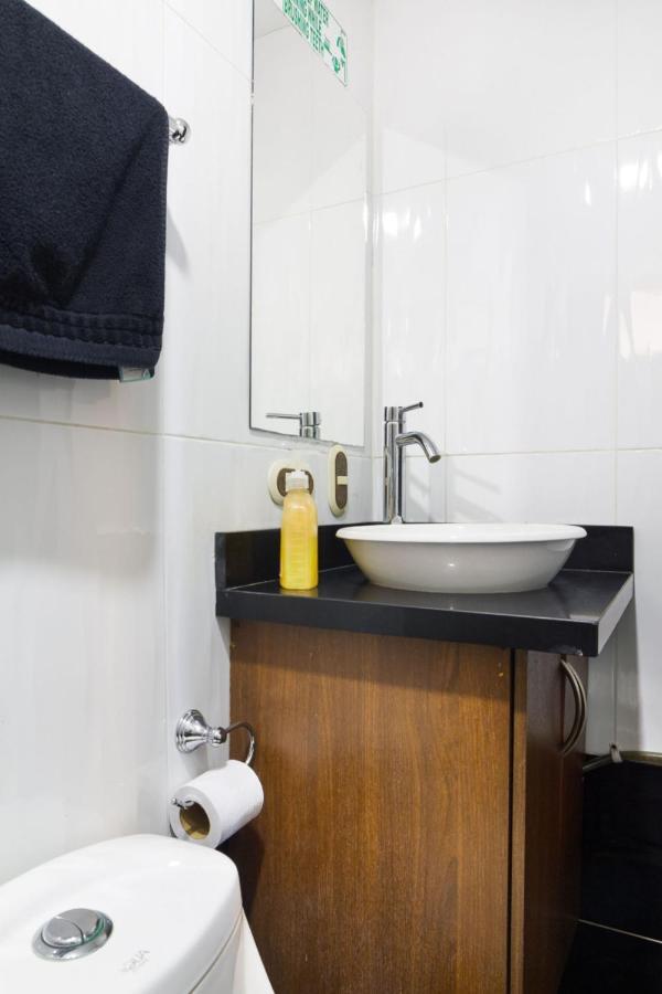 Poblado Brownstone Apartment Medellin Bagian luar foto